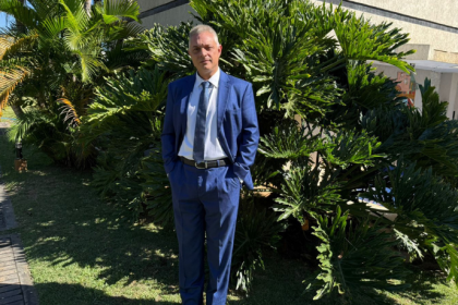 Leonardo Manzan analisa os pontos de conflito na tributação de créditos de energia e possíveis caminhos para segurança jurídica.