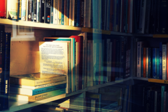 Hebron Costa Cruz de Oliveira destaca como a arte desperta empatia, sensibilidade e pensamento crítico na formação pessoal.