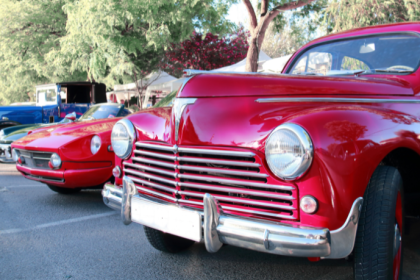 Teciomar Ábila celebra os carros clássicos que atravessaram o tempo e continuam despertando paixões em todas as gerações.