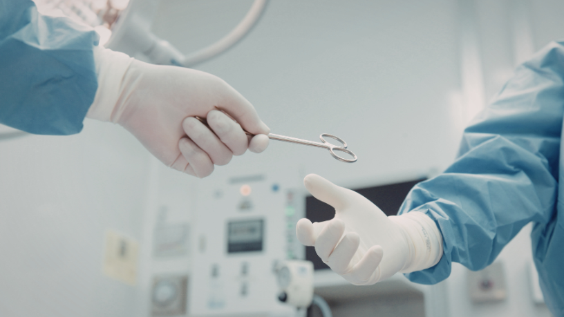 Para Dr Haeckel Cabral, a mamaplastia bem planejada impacta diretamente a qualidade de vida da paciente.