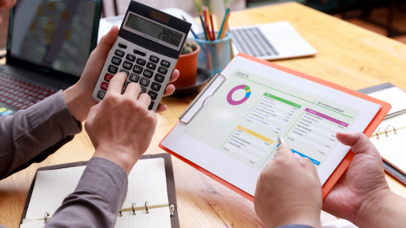 Inovação além da tecnologia: entenda por que a reforma tributária exige visão estratégica de toda a liderança, com análise de Victor Boris Santos Maciel no centro do debate.